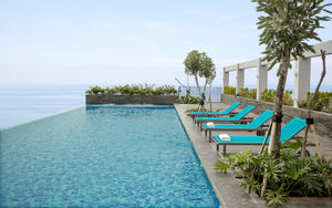 ALLUX Lounger with Wooden Wheels