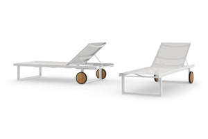 ALLUX Lounger with Wooden Wheels