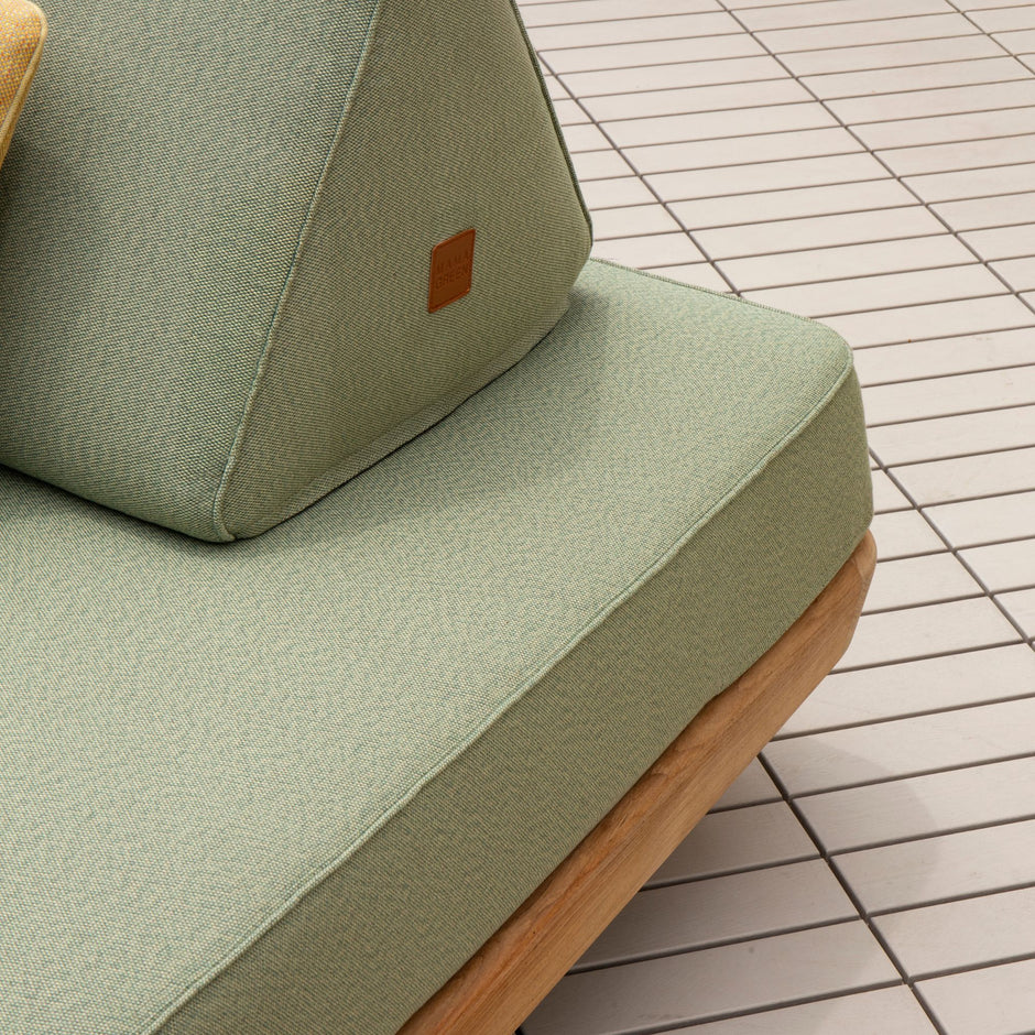 DELANO Daybed Lounge with Platform