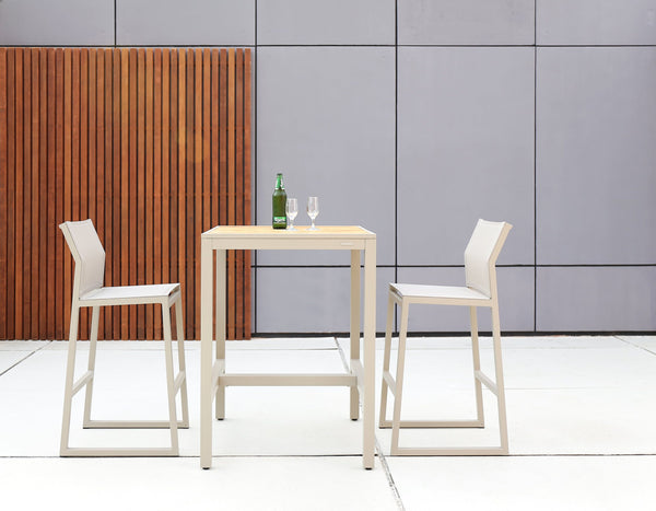 ALLUX Bar Table 80x80 cm - Straight Slats