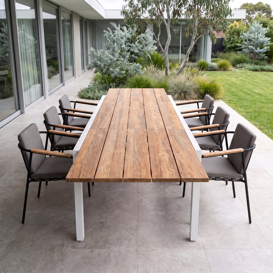 BAIA Outdoor Extension Table (230-360cm) - Recycled Teak